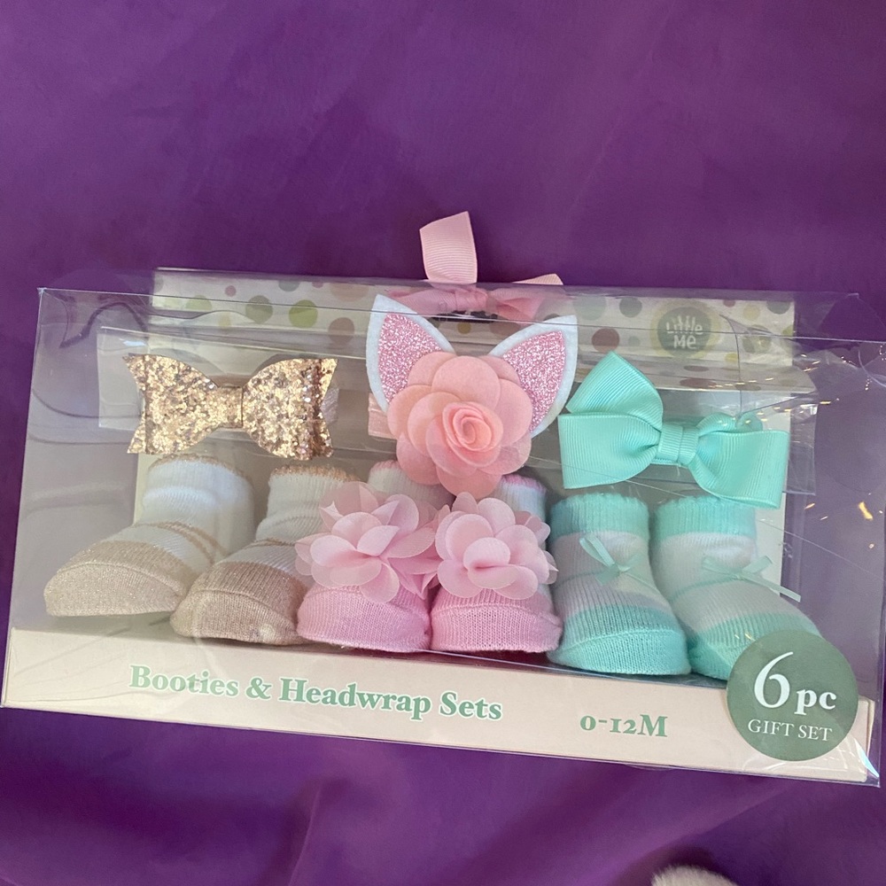 6 piece Booties and head wrap sets.